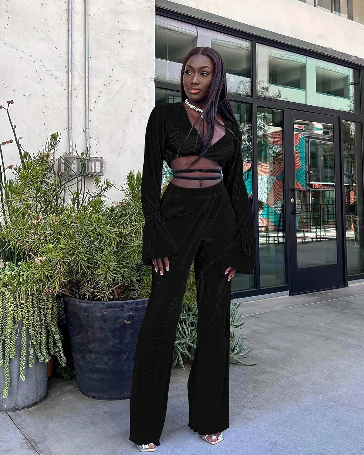 Doweha Two Piece Outfits for Women Summer Cute Plisse Set Outfit Lounge Sets Bell Sleeve Top Pants Sets Sexy 2 Piece Outfits