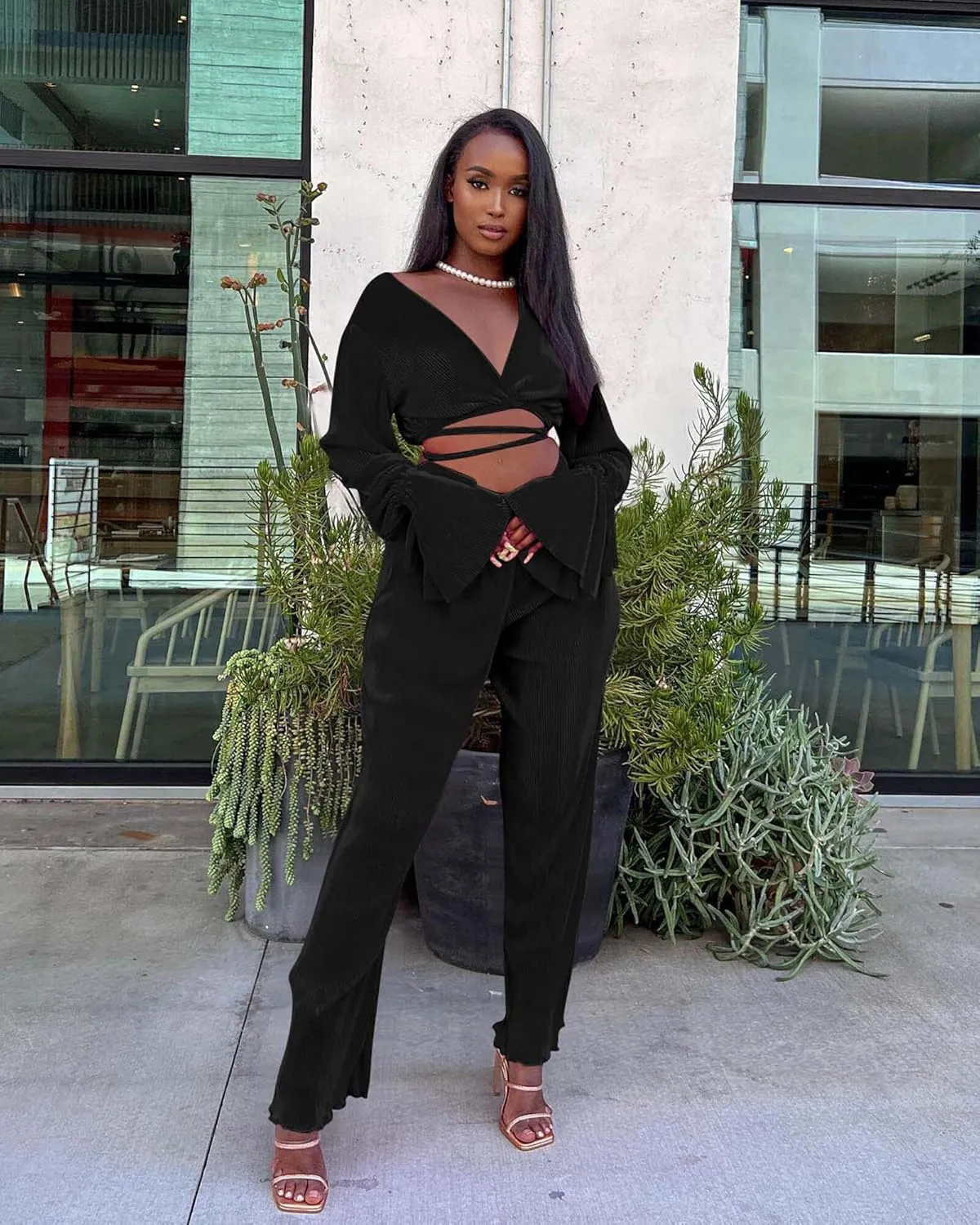 Doweha Two Piece Outfits for Women Summer Cute Plisse Set Outfit Lounge Sets Bell Sleeve Top Pants Sets Sexy 2 Piece Outfits