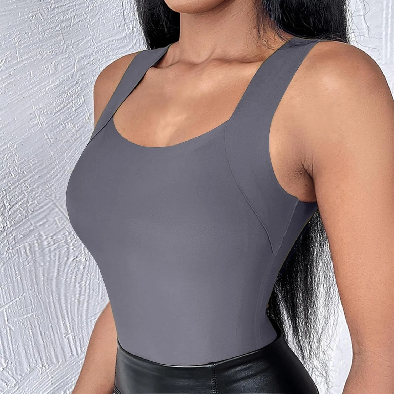 HGps8w Women's Tank Tops with Built in Bras - Seamless Summer Sleeveless Basic Padded Camisole Soft Modal Workout Yoga Shirts