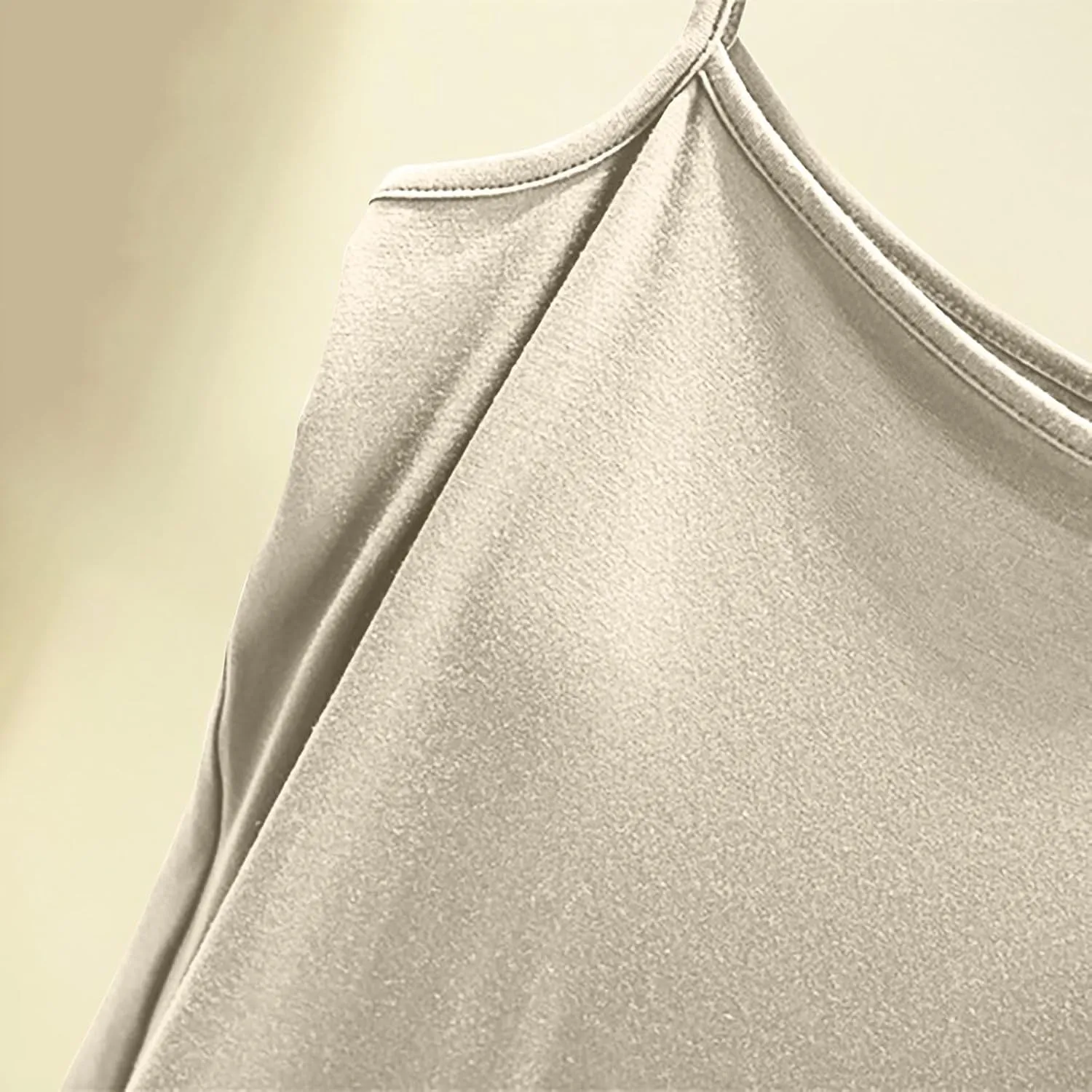 Womens Built-in Bra Padded Camisole Yoga Tanks Tops Wireless Support Short Cami Shirts Loose Fit Casual Blouse