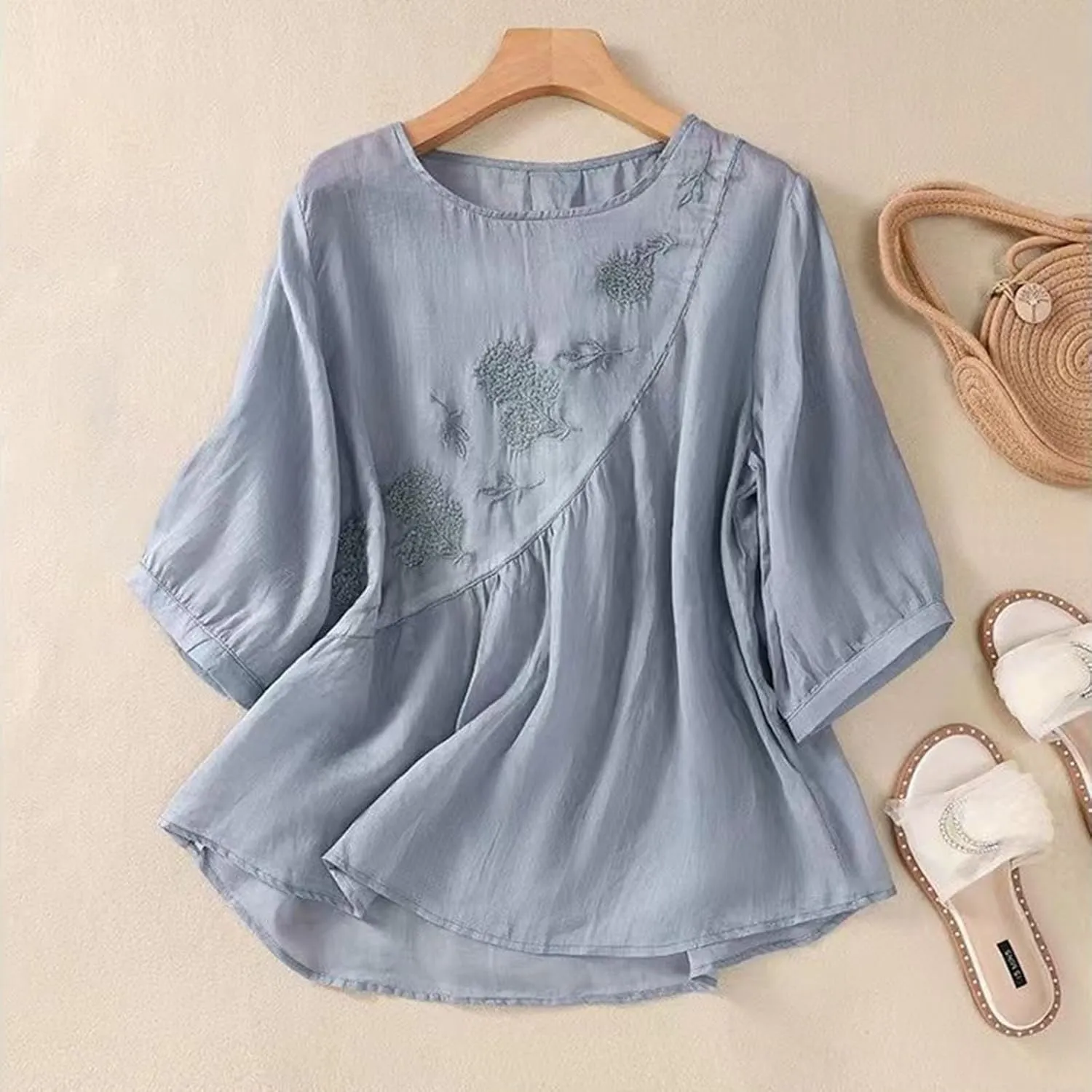 Women's Short Sleeve Linen Shirt Casual V Neck Fashion T Shirts Floral Print Loose Fit Summer Tshirts
