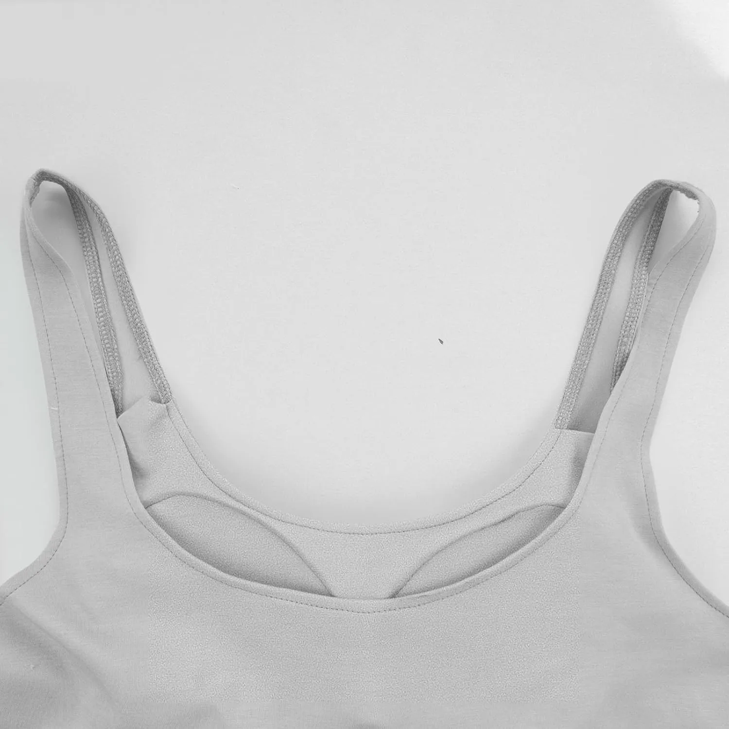 Womens Tank Tops with Built in Bra 2025 Summer Casual Sleeveless Padded Camisole Workout Yoga Basic Cami Undershirt