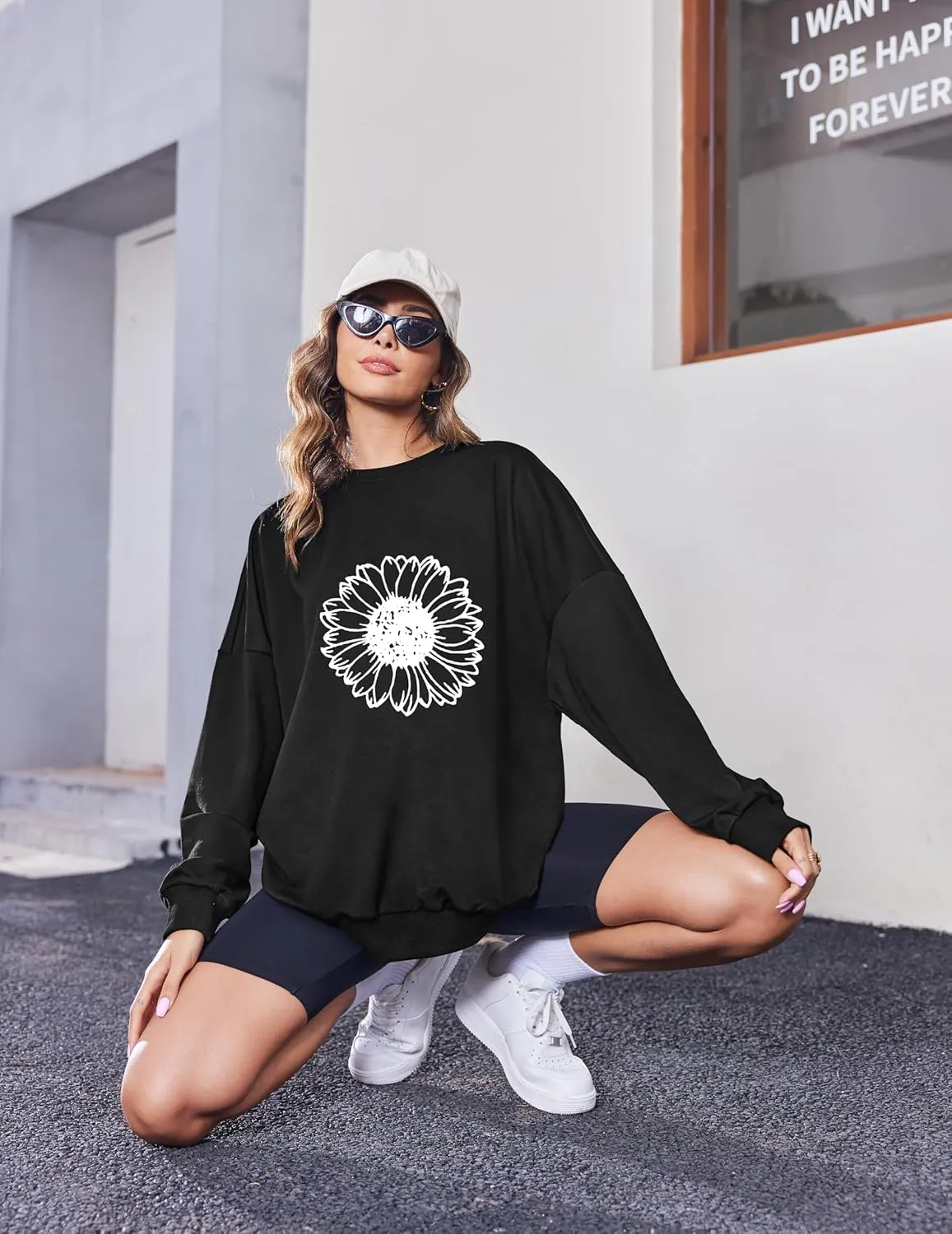 Zeagoo Christmas Sweatshirt for Women Crewneck Christmas Tree Long Sleeve Shirt Xmas Holiday Party Pullover Sweater Tops